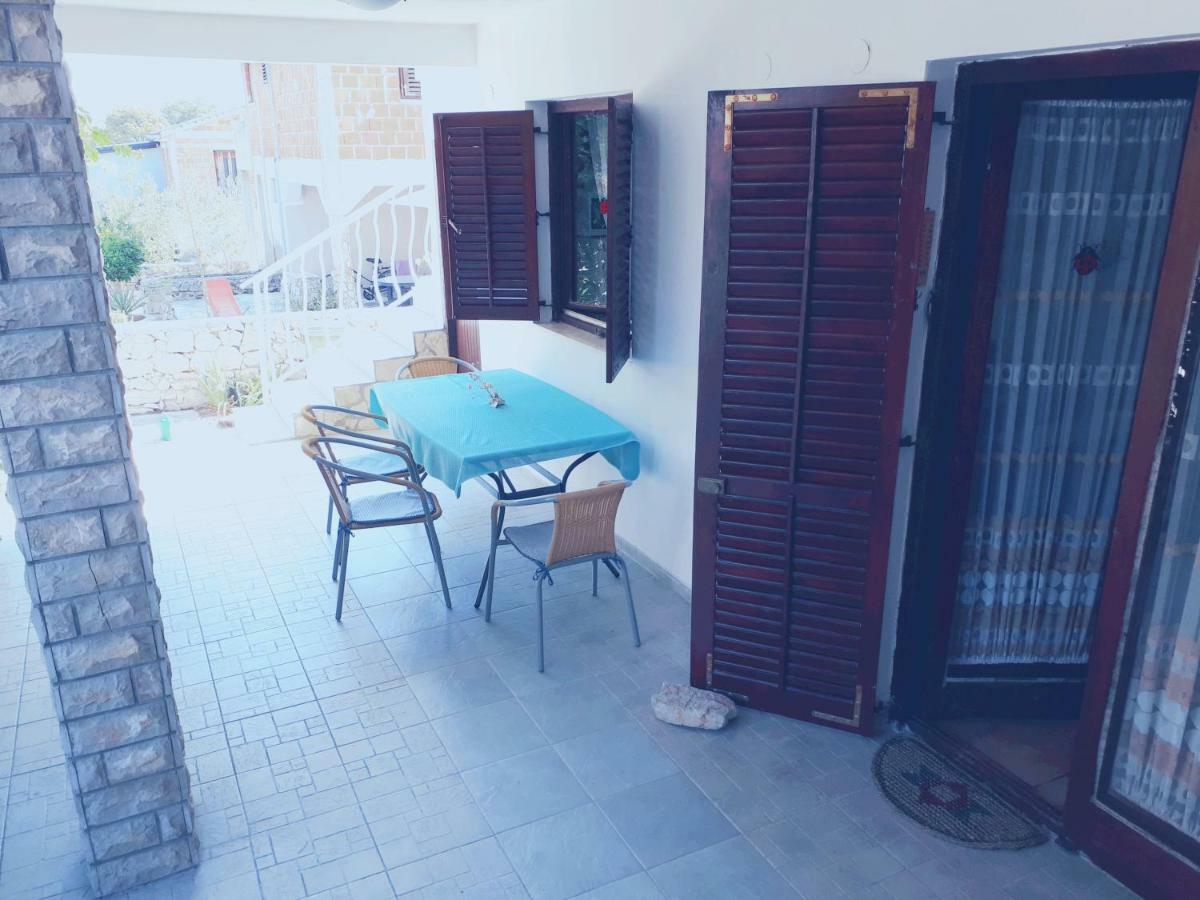 Apartman Fox ピロヴァッツ エクステリア 写真